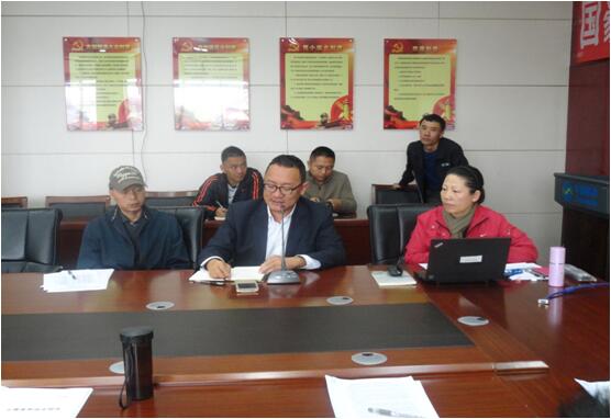 保山移动综合部副总杨涛在培训中宣贯省移动对车辆治理的有关要求事项。